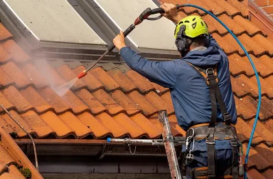 Démoussage et hydrofuge de toiture à la Houssaye-Béranger